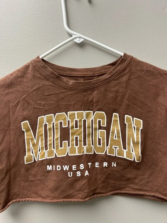 SHEIN Women’s Brown Cropped “Michigan” Tee - Picture 2 of 4